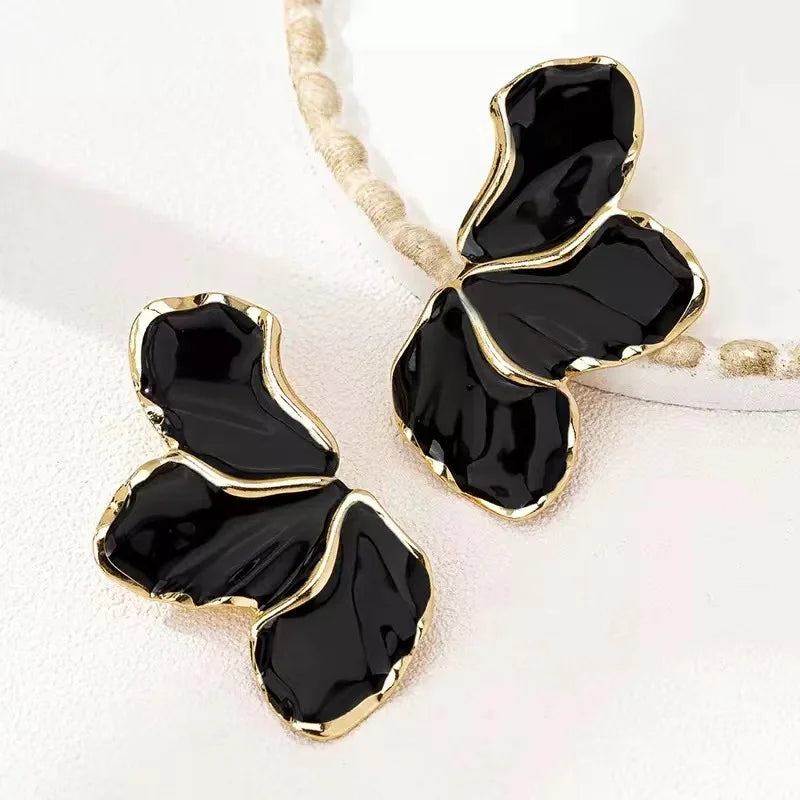 Fashion Delicate Gold Plated Irregular Back Earrings Heavy Design High Quality Cream Flower Earrings, The Best Family Gift For i